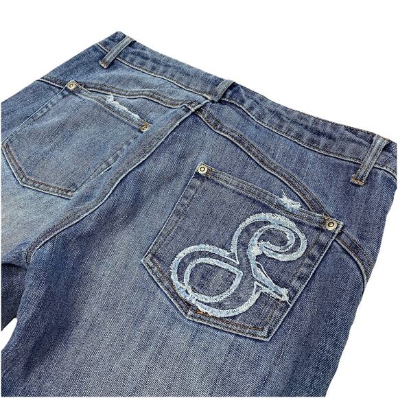 Southpole Women’s Jeans Size 9 Capri Cropped Blue Denim Embroidered - Picture 1 of 10